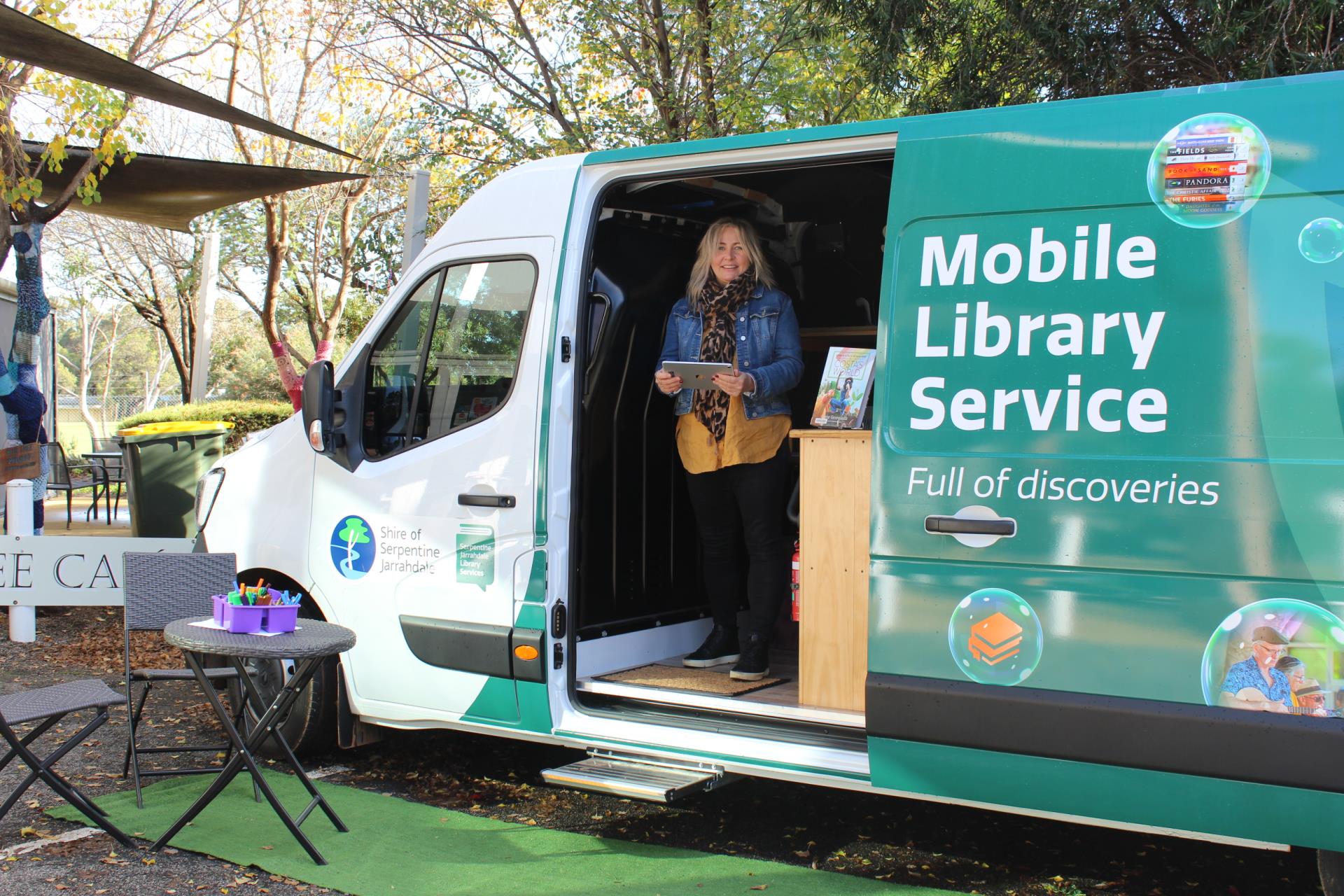 Mobile Library Service Image