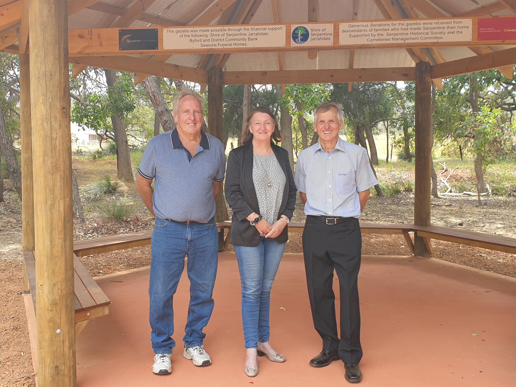 New gazebo officially opened at Serpentine Cemetery