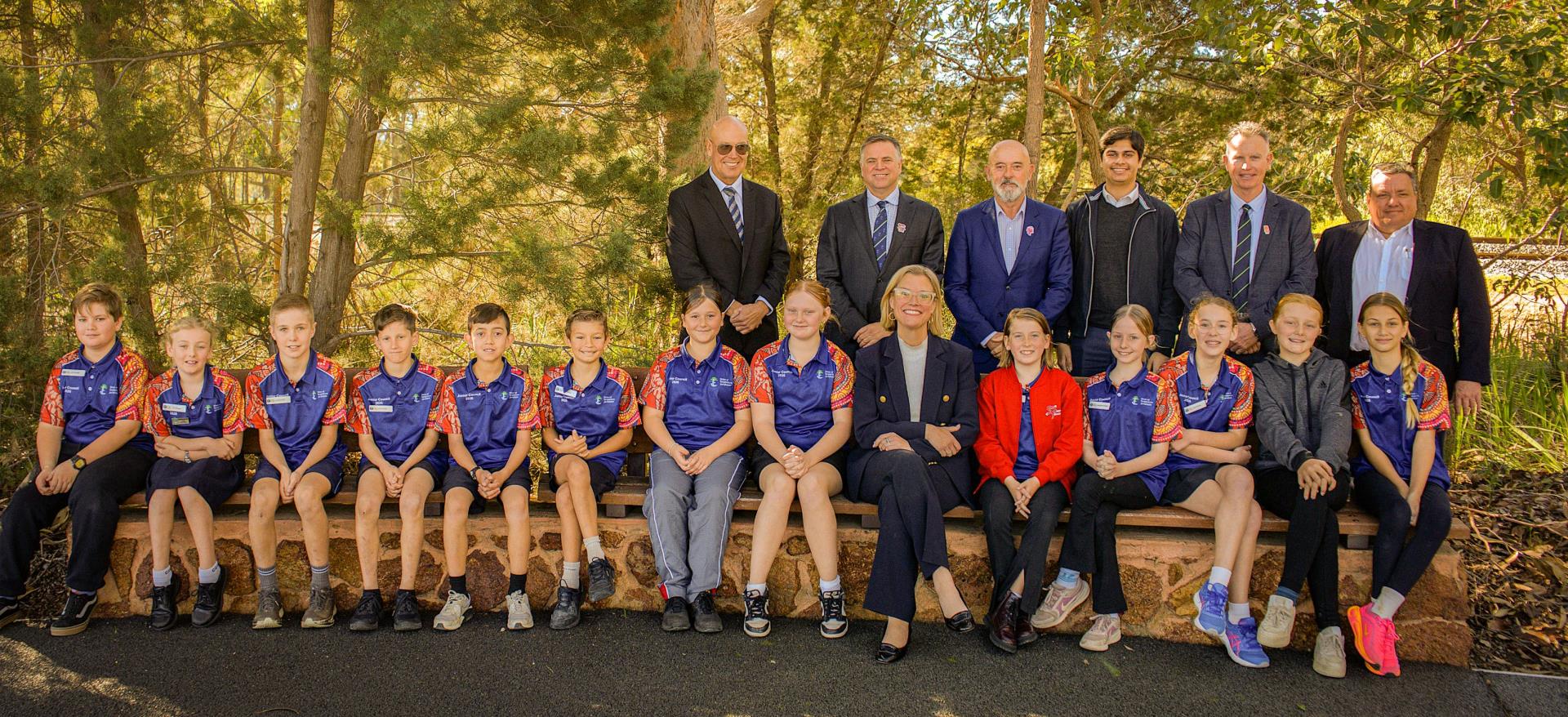 Minister Beazley meets with Junior Council