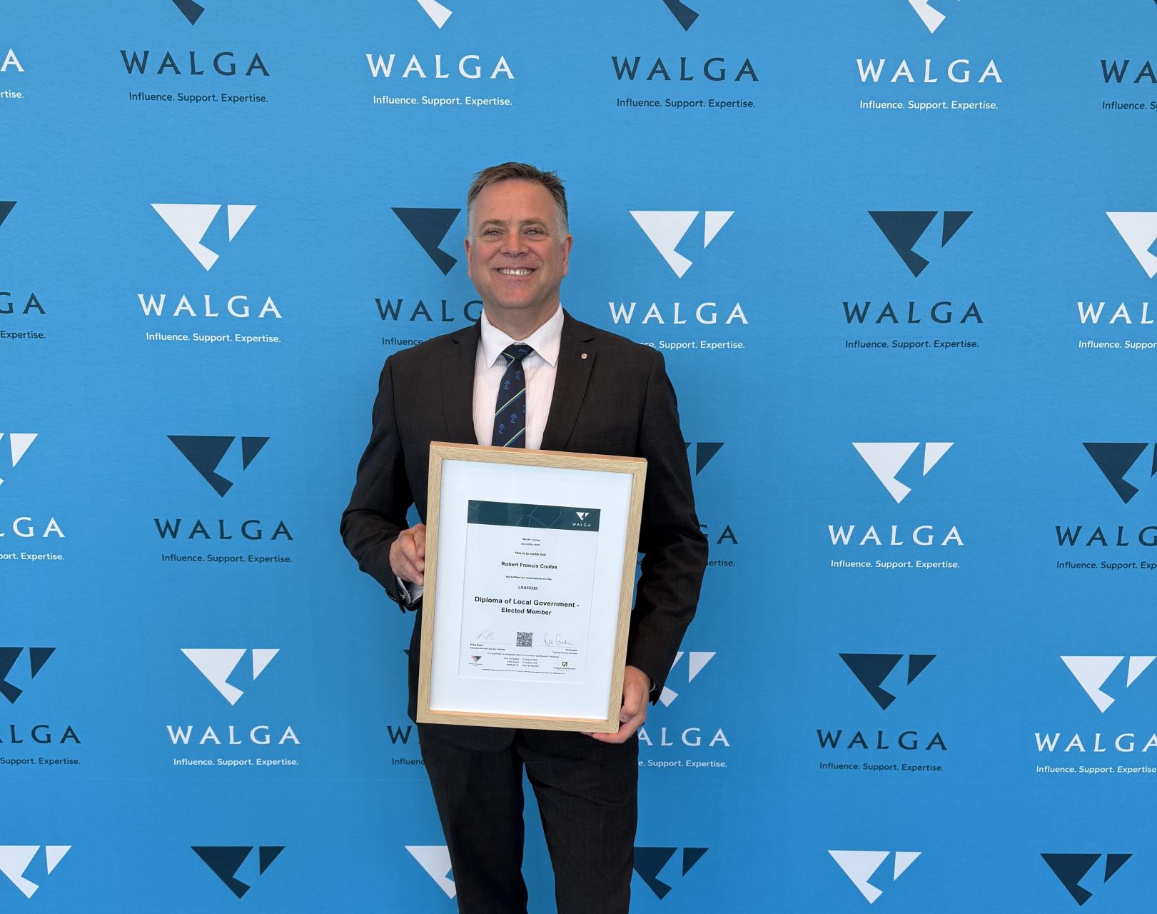 Shire President completes WALGA’s Diploma of Local Government