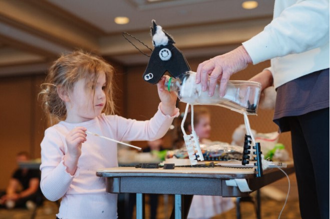 Hand Puppets with Spare Part Puppet Theatre (Ages 5 to 12)