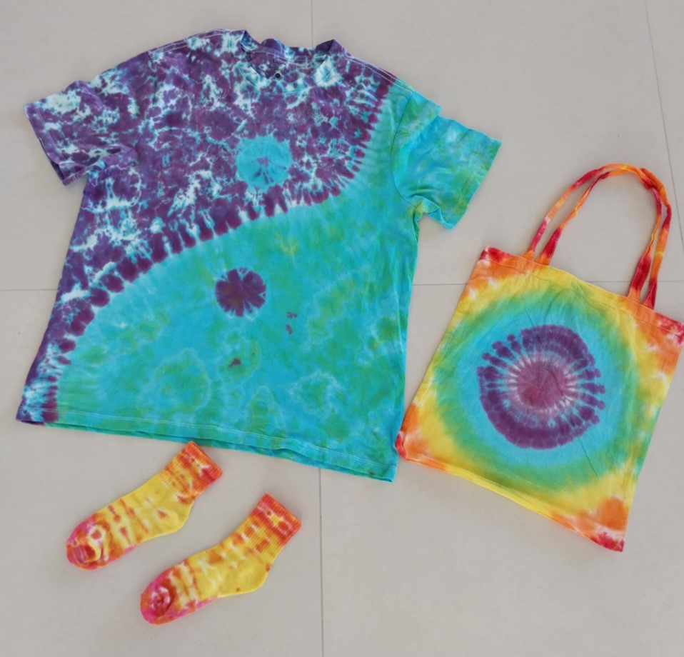 Tie-Dying Workshop - Ages 10 to 17 (Session 1) 10am